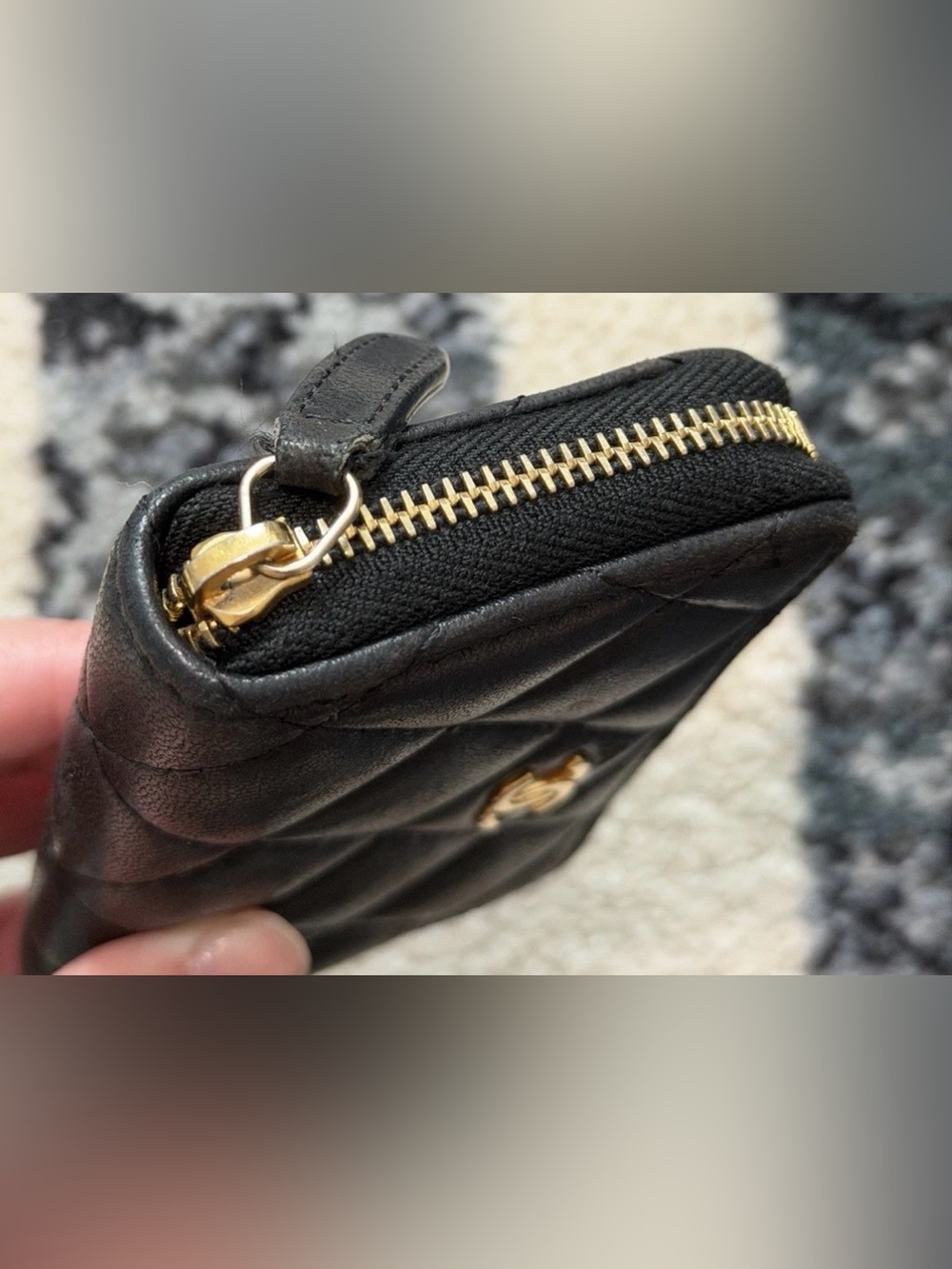 CHANEL Black Quilted Zip-Around Card Wallet with Gold CC - Picture 4 of 15